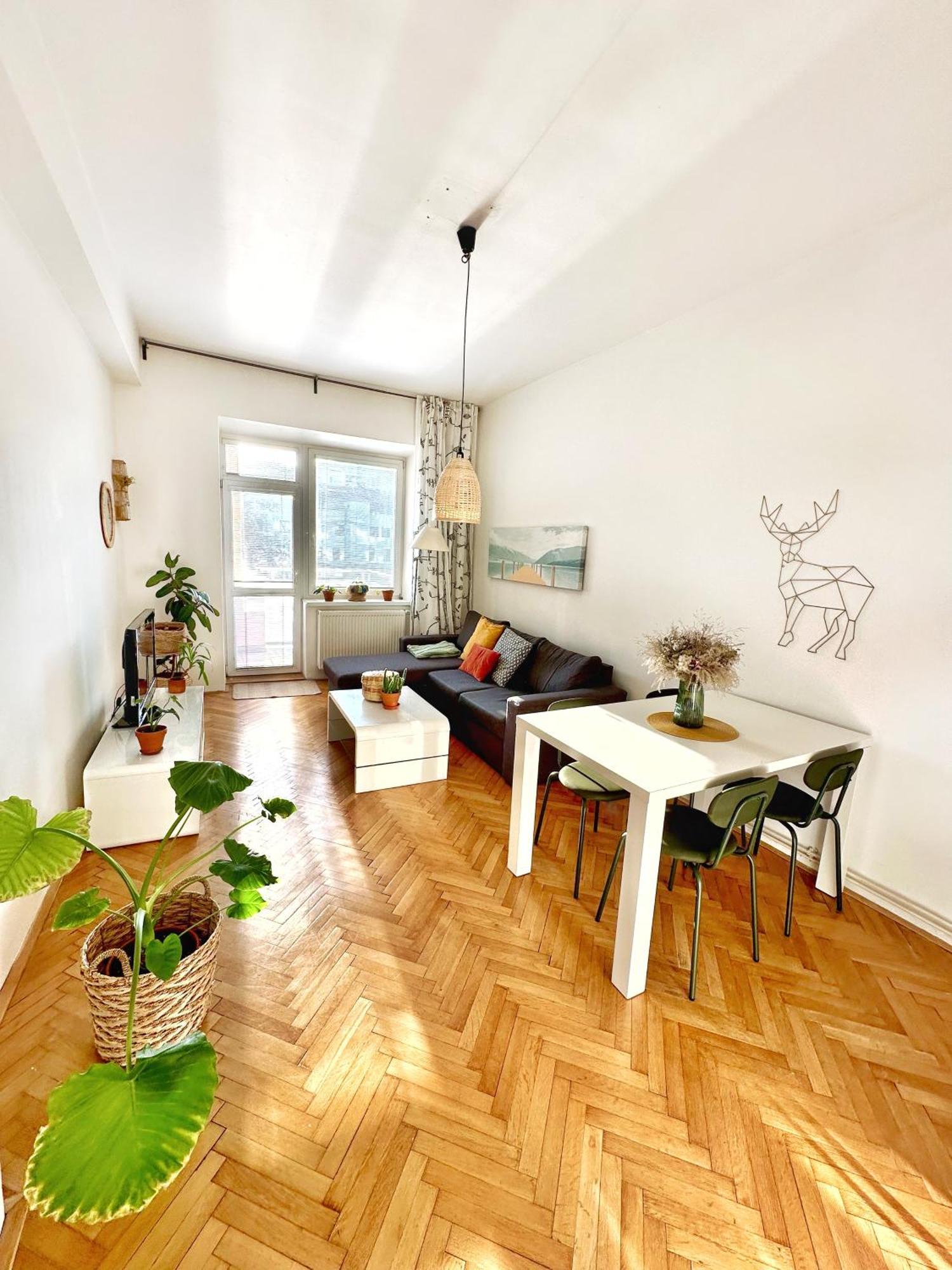 Bright And Central Suite With A Balcony Brünn Exterior foto